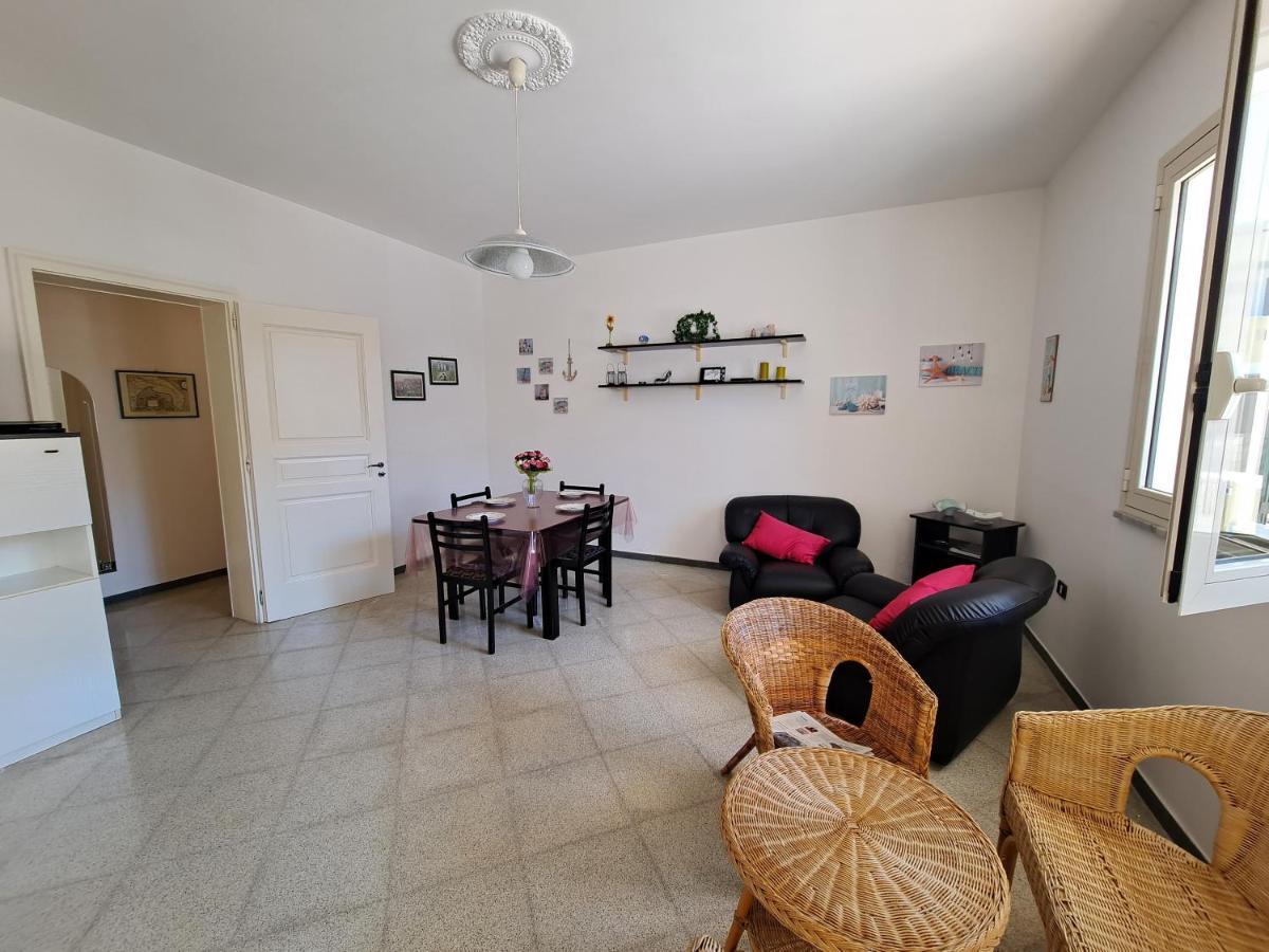 Casa Vittorio A 100M Dalla Sabbia Lido Marini Exterior foto