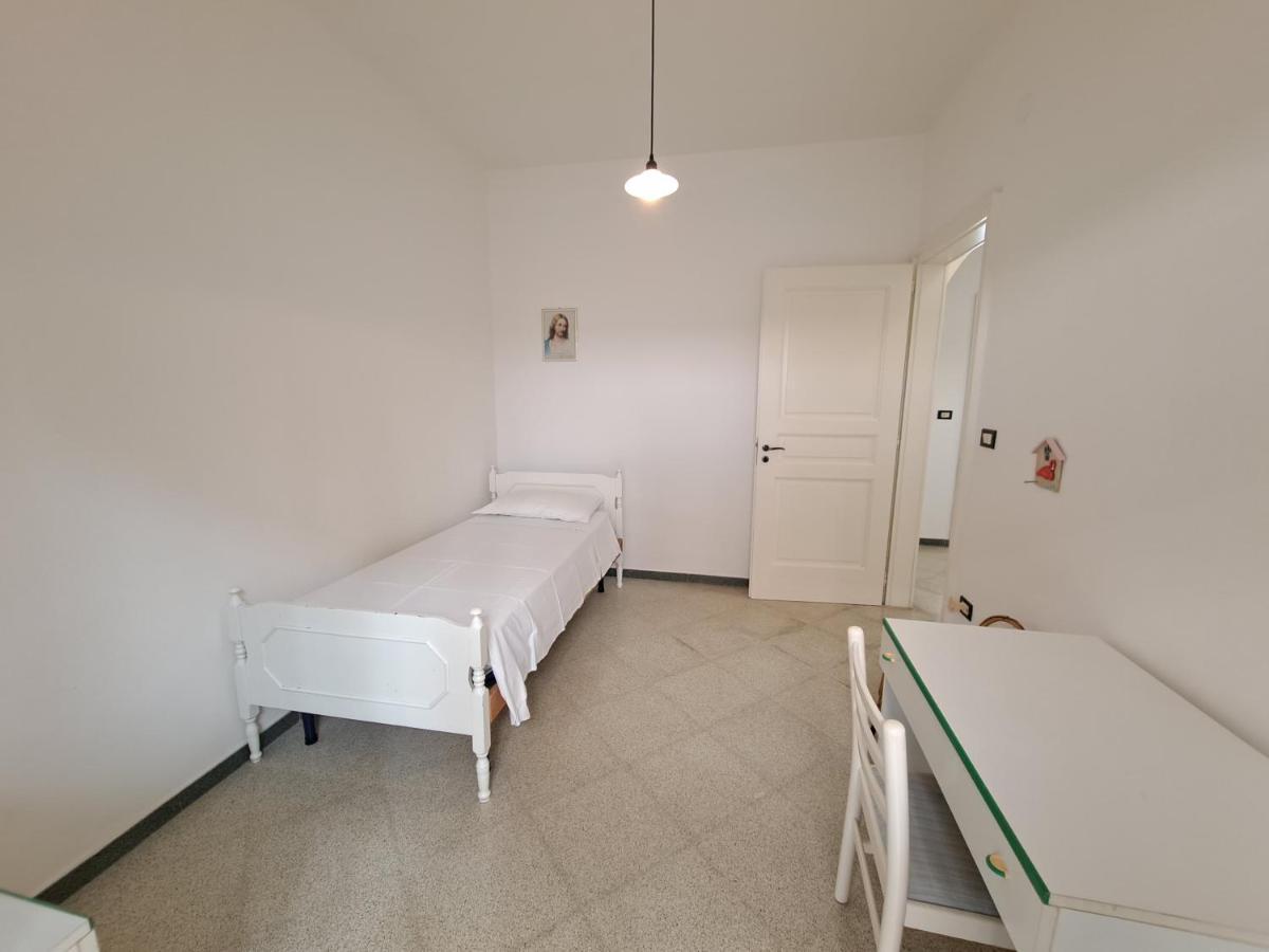 Casa Vittorio A 100M Dalla Sabbia Lido Marini Exterior foto